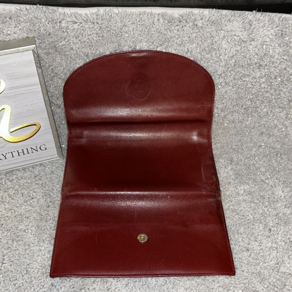 Cartier-beautifully worn, pre-loved kiss-lock wallet!  Signature wine color! - Picture 7 of 12